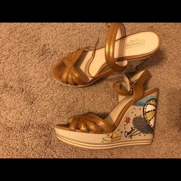 Coach Limited Edition beach wedges- size 10 - Picture 2 of 6